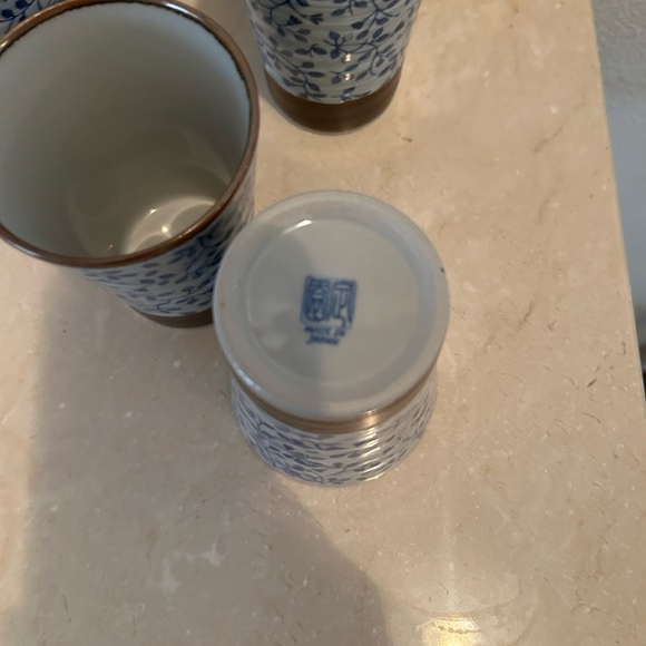 Set of 4 Japanese Tea Cups. Like new. - Picture 6 of 8